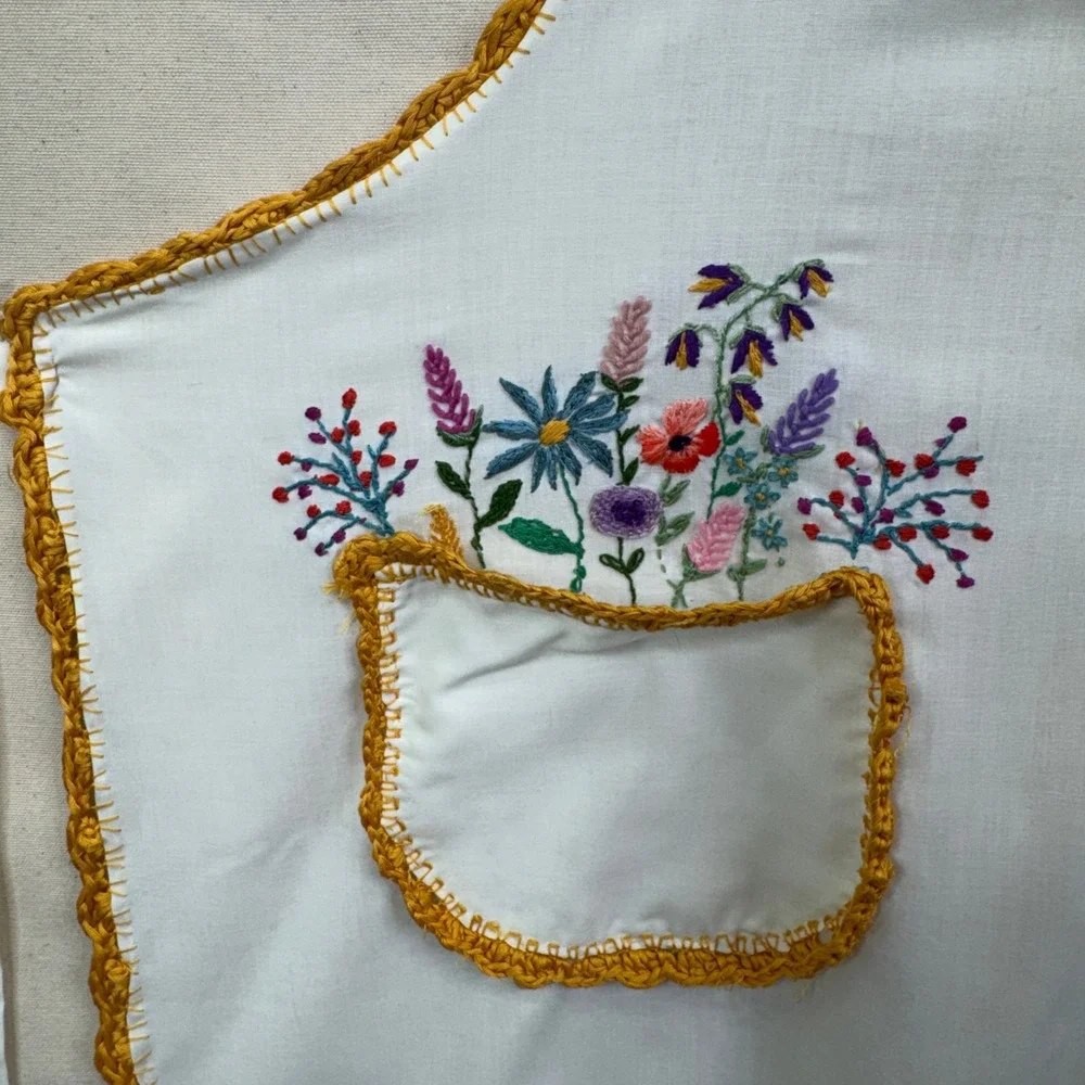 Handmade Vintage Floral Embroidered Apron OS White Cottagecore Boho Retro